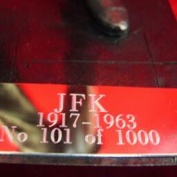 Limited Edition Jfk Bronzed Figurine, Legends Forever, Collectible Memorabilia - thumbnail 3