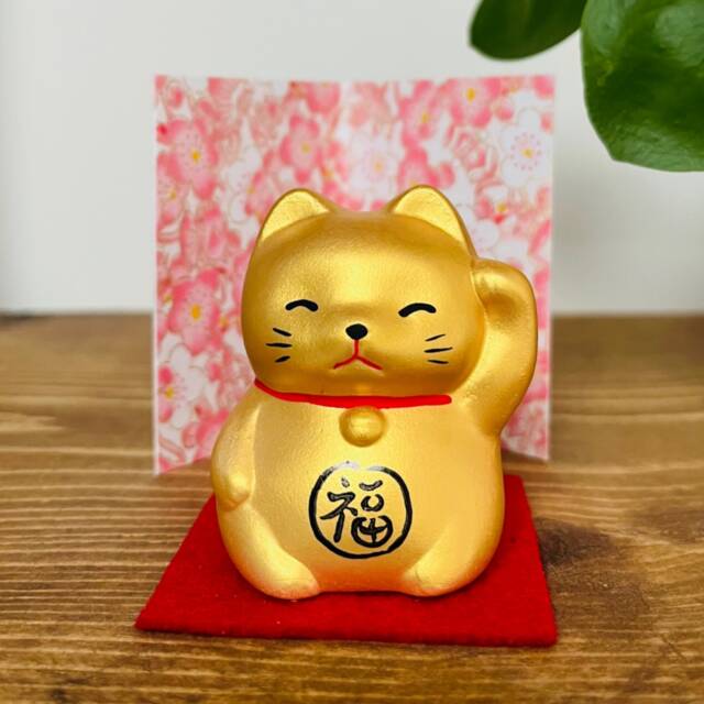 Cute Japanese Maneki Neko Small Gold Lucky Cat For Good Fortune - image 1