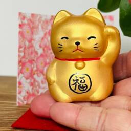 Cute Japanese Maneki Neko Small Gold Lucky Cat For Good Fortune - thumbnail 2