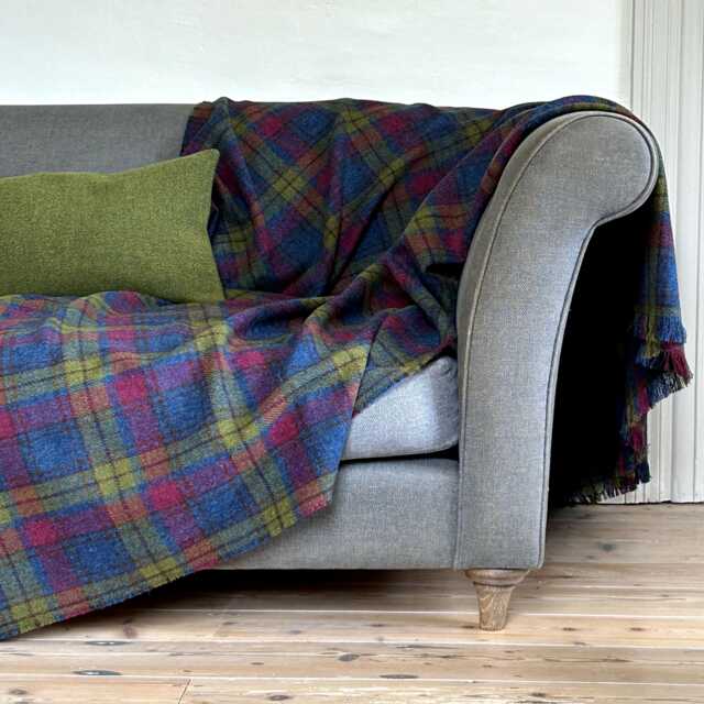 Harris Tweed Callanish Tartan - Luxury Large Pure Wool Throw Blanket 150x200cm/59x79 - image 1