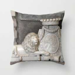Lion & Coat Of Arms, Pillow Or Cover Home Decoration, Interior Design, Animal Decor, Monochromatic, Elegant - thumbnail 1