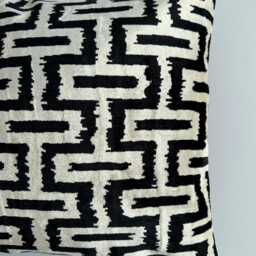 Silk Velvet Cushion Cover, Black Cushion, Turkish Italian Jacquard Ikat Decorative Pillow 20''x20''/50x50 cm - thumbnail 2