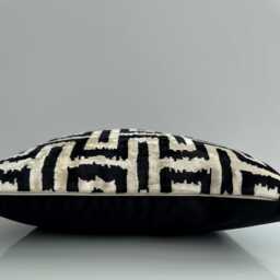 Silk Velvet Cushion Cover, Black Cushion, Turkish Italian Jacquard Ikat Decorative Pillow 20''x20''/50x50 cm - thumbnail 3