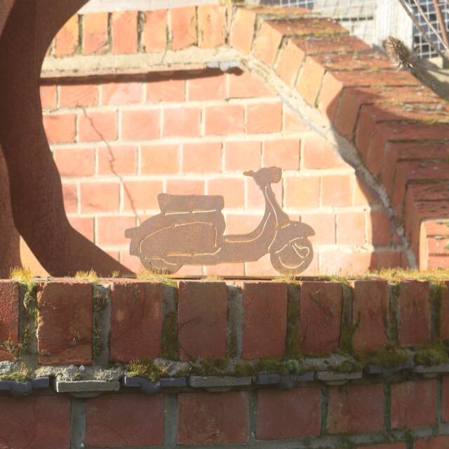 Rusty Metal Lambretta Scooter, Garden Art Decoration