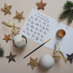 Bauble Brush Lettering Craft Kit - thumbnail 2