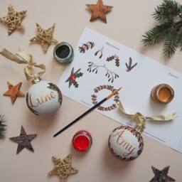 Bauble Brush Lettering Craft Kit - thumbnail 3