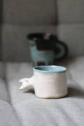 Handgemachte Keramik Tasse Mit Katze Als Griff - Espresso Kunsthandwerk Katzenliebhaber Geschenk - thumbnail 1