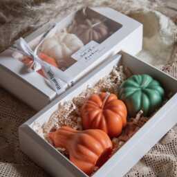 Pumpkin Shaped Soy Candle - Fall Decor, Halloween Candles - thumbnail 4