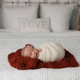 Chunky Spice Orange Baby Blanket Newborn Photography Prop - thumbnail 2