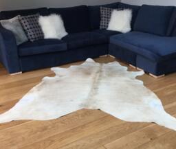 "Large Cream Cowhide Rug, Natural Brazilian Hide - 6'11"" X 7'3" - thumbnail 1