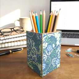 William Morris Oak Pen Holder, Decoupage Floral Desk Organiser, Bathroom Utensil Holder Pot - thumbnail 4