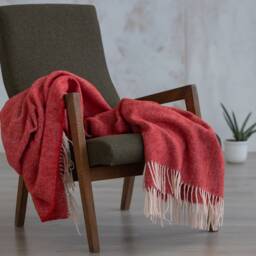 Pure Sheep Wool Small Herringbone Pattern Christmas Red Large Sofa Blanket With White Fringes Warm Housewarming Gift For A Couple 140x200 cm - thumbnail 2