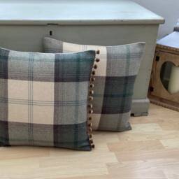 Handmade Balmoral Jade Green Tartan Tweed Plaid Wool Effect Fabric Cushion Cover Pillow Sham With Pompom Trim - thumbnail 2