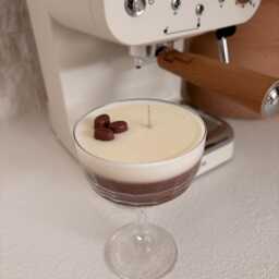 Espresso Martini Candle - Coffee & Cocktail Scent Gift Idea Handmade Hand-Poured Vegan Scented - thumbnail 3