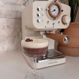 Espresso Martini Candle - Coffee & Cocktail Scent Gift Idea Handmade Hand-Poured Vegan Scented - thumbnail 2