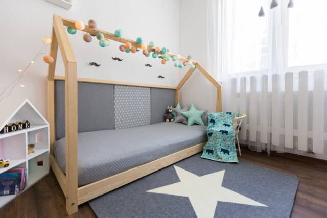 Children's Bed/House 80 X 180 cm + 3 Panels - Large - image 1