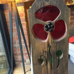 Poppy Flower Garden Sculpture - Personalised Memorial Gift Reclaimed Wood & Stained Glass - thumbnail 4