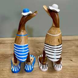 Carved Wooden Ducks in Bikini's & Flip Flops Ornament Home D??cor/Seaside Nautical Living Wildlife Indoor Decoration - thumbnail 3