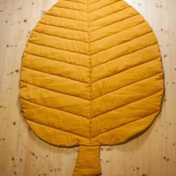 Large Leaf Play Mat From Natural Linen Natural Quilted Floor Rug Adult Home Decor Organic Fabric Meditation Pillow - thumbnail 3