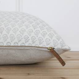 Neutral Hand Block Floral Pillow Cover - Botanical Fall Decorative Pillows Linen 20 X 16 26 -- Loren - thumbnail 2