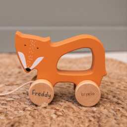 Personalised Wooden Pull Along Fox - thumbnail 2