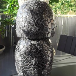 Japanese Doll Mosaic Sculpture - Handmade Art Deco & Glass Unique Piece For Indoor/Outdoor/Garden Use - thumbnail 2
