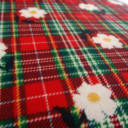 Red Green Pillow Cover Throw Cushion, 18x18 Tartan Daisy Design - thumbnail 2