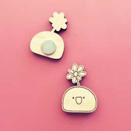 Flower Nugget Wooden Magnet Collectible Fridge Decor, Needle Minder - 1.5 Inch - thumbnail 2
