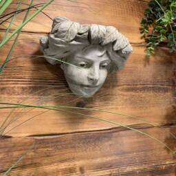 stone Garden Female Girl Lady With Leaves Wall Plaque Planter Plant Pot Ornament - thumbnail 3