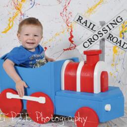 Wooden Train Photography Prop - thumbnail 4