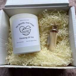 No Words Just Hugs Candle, Bereavement Gift, Vegan Soy Wax, Highly Scented & Long Lasting - thumbnail 2