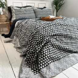 Triangle Print Kantha Pillowcase Black & White Block Cotton Pillow Sham - thumbnail 4
