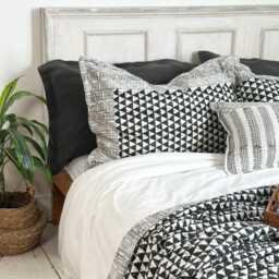 Triangle Print Kantha Pillowcase Black & White Block Cotton Pillow Sham - thumbnail 2