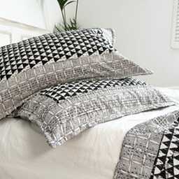 Triangle Print Kantha Pillowcase Black & White Block Cotton Pillow Sham - thumbnail 1