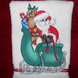Appliqued Christmas Hand Towel Santa's Sleigh Holiday Decor - thumbnail 3