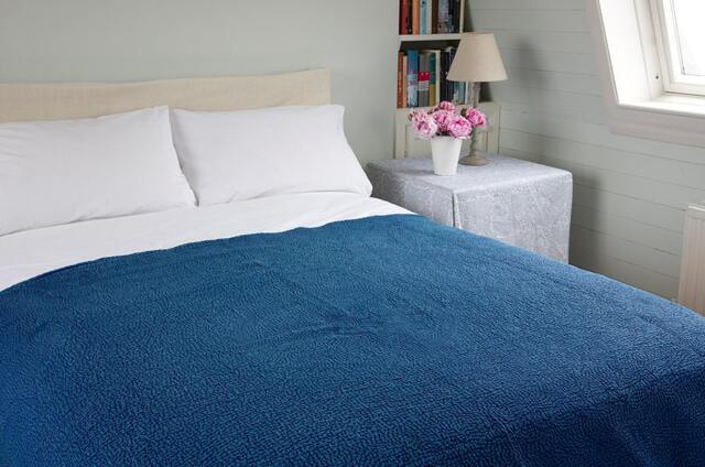 Sale Indigo Dyed Kantha Throw - Royal Blue & Turquoise. Reverse Same Unique, One Of A Kind - image 1