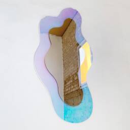 Wiggly Life Reflector Mirror - Full Body Wavy Acrylic Wiggly Amorphic Retro Object - thumbnail 3