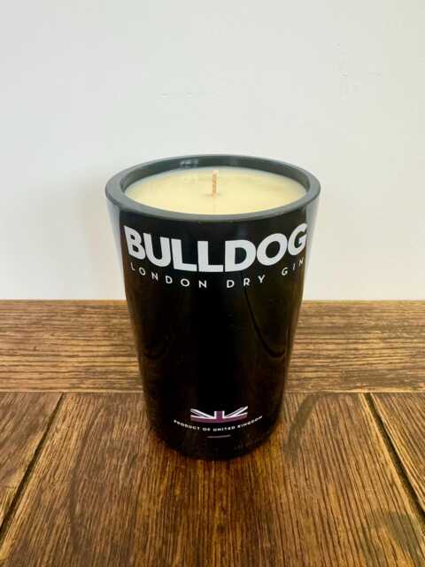 Bulldog Gin Bottle Candle - Lemongrass & Ginger Scented Soy Wax 90 Hours Black - image 1