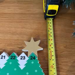 Personalised Christmas Countdown/Family Advent Calendar - Tree & Star - thumbnail 4