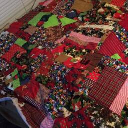 Holiday Throw - Scrap Quit - thumbnail 2