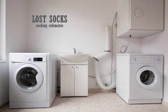 Lost Socks Seeking Solemates Vinyl Wall Decal. Perfect Addition To A Laundryroom. Add This Any Display Of Missing Socks - image 1