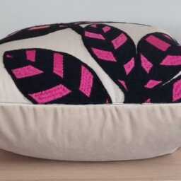 Designers Guild Tanjore Berry & Omega Velvet Cushion Cover 45x45cm - thumbnail 2