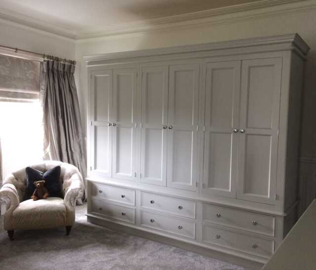 Wardrobe - 6 Door Drawer Victorian With Plinth Style - image 1