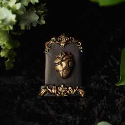 Mini Anatomical Heart in Tombstone/Gothic Wall Decor Dark Academia Gap Filler Handmade Goth Home Macabre Valentine's Oddity - thumbnail 4
