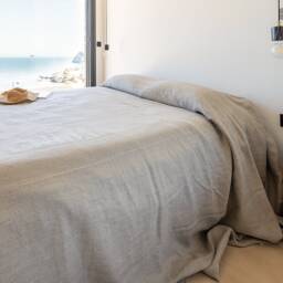 Rustic Linen Oversized Bedspread - Softened Linen Bed Cover - Queen King Size Quilt-Not Bleached Coverlet-Softened Throw Quilt - thumbnail 2