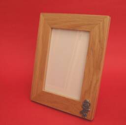 "Mad Hatter Figure Design Real Oak Picture Frame 6"" X 4" - thumbnail 1