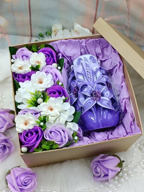Medium Gift Box With Soap Roses & A Carved Candle Gift For Her Mother's Day Wedding Birthday Valentine's Luxury Handmade Soap Bouquet - image 1