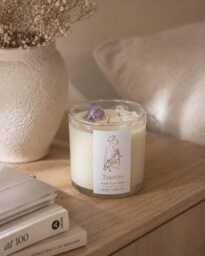 Taurus Zodiac Crystal Candle - Natural Soy Wax, Amethyst, Quartz, Egyptian Amber Fragrance - thumbnail 1