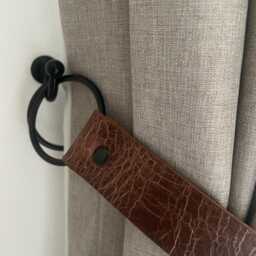 Handmade Wide Antique Brown Leather Curtain Tie Back Thick O-Ring 32mm Wide - Single - thumbnail 3