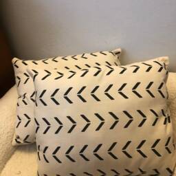 Arrows - 2 Pairs Pillows - thumbnail 2